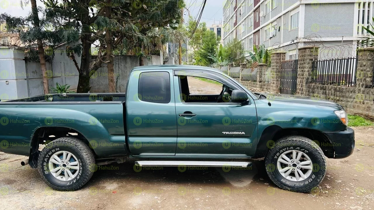 2008 Model-Toyota Tacoma