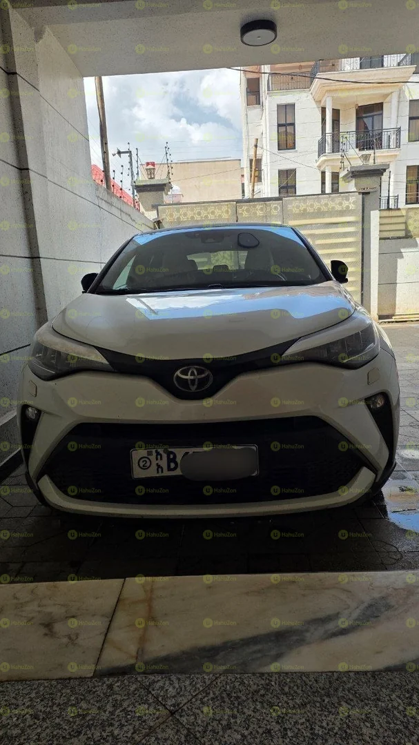 2020 Model-Toyota C-HR