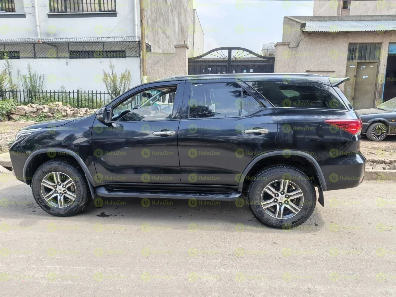 2022 Model-Toyota Fortuner