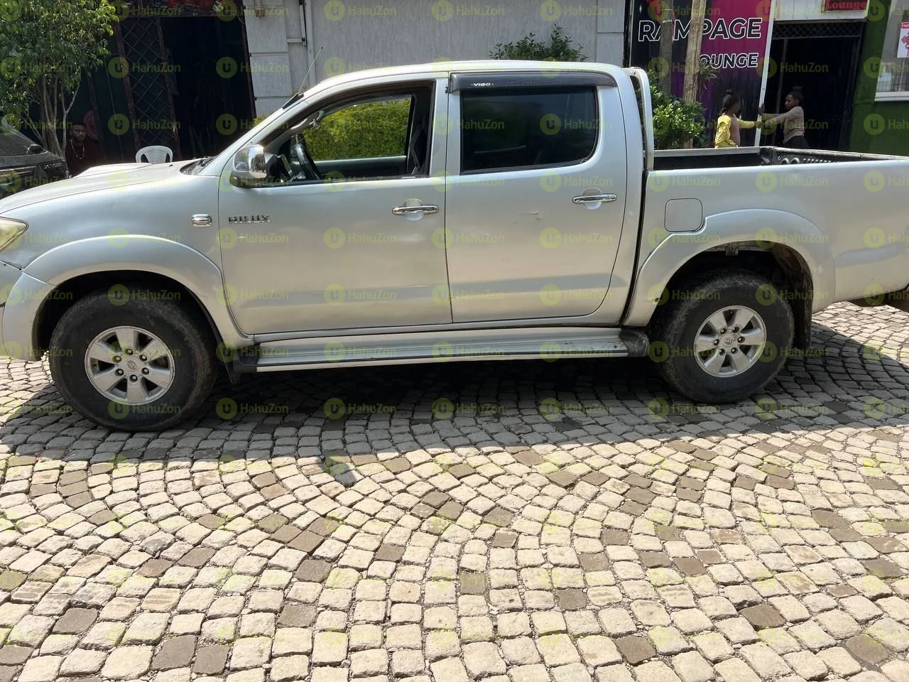 2010 Model-Toyota Double Cab