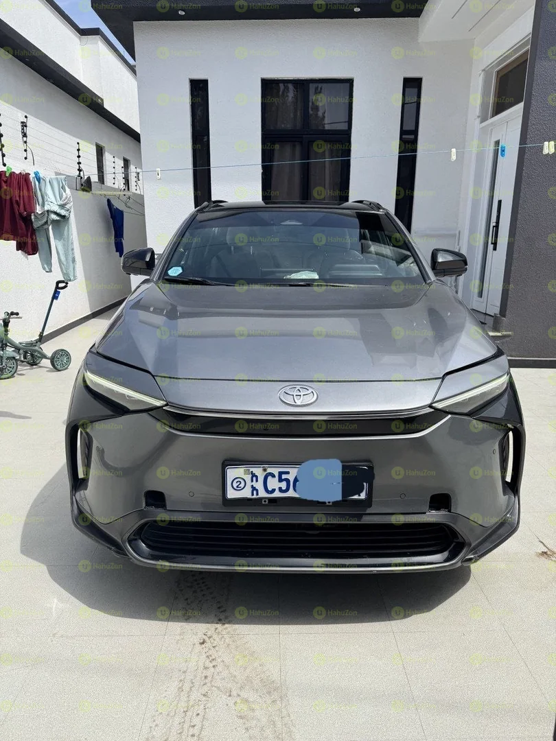 2025 Model-Toyota BZ4X (2WD)