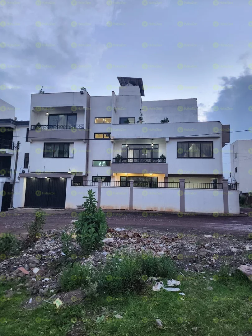 200 ካሬ የሚሸጥ G+2 ቤት በአያት