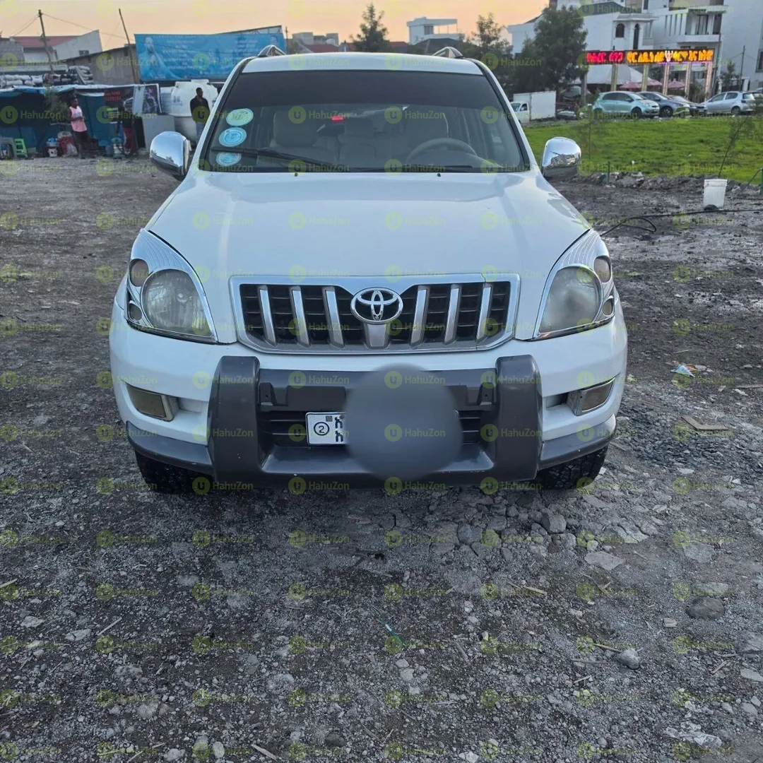 2005 Model-Toyota Landcruiser Prado